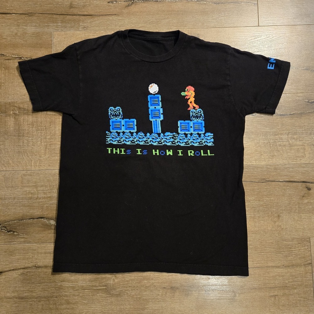 2010 Metroid Roll Shirt Rare Nintendo World NY Size Small